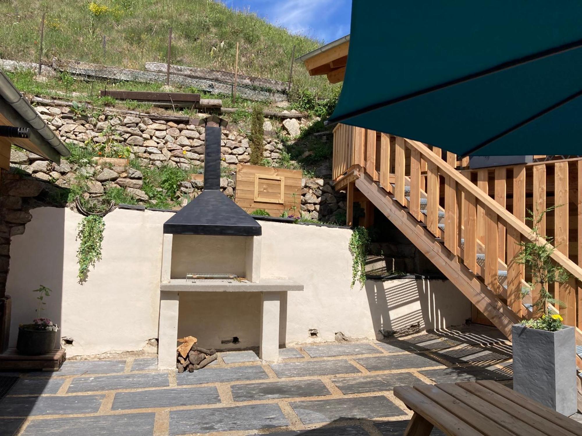 Maison Canelle Le Clos Des Ours Matemale Exterior foto