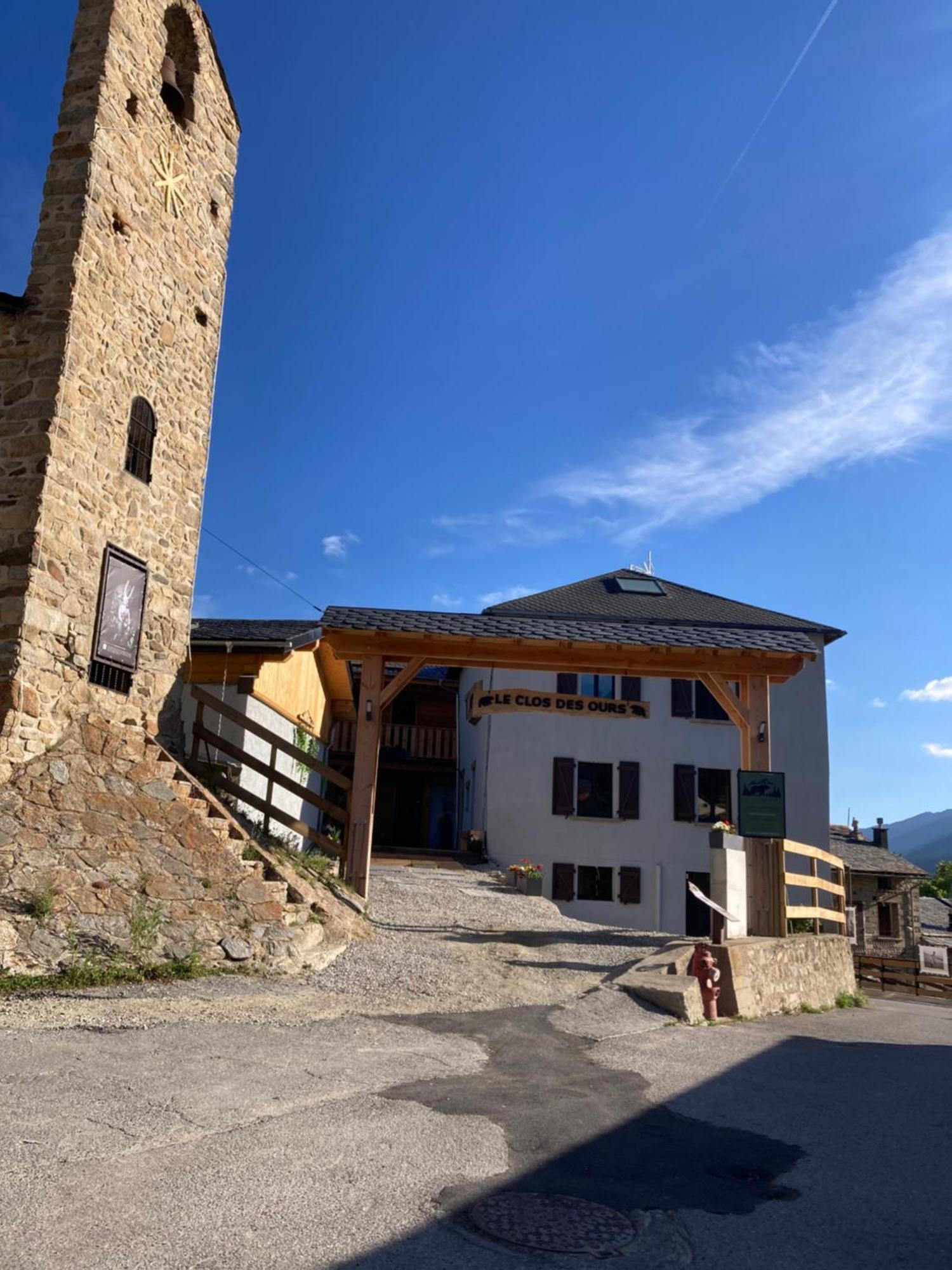 Maison Canelle Le Clos Des Ours Matemale Exterior foto
